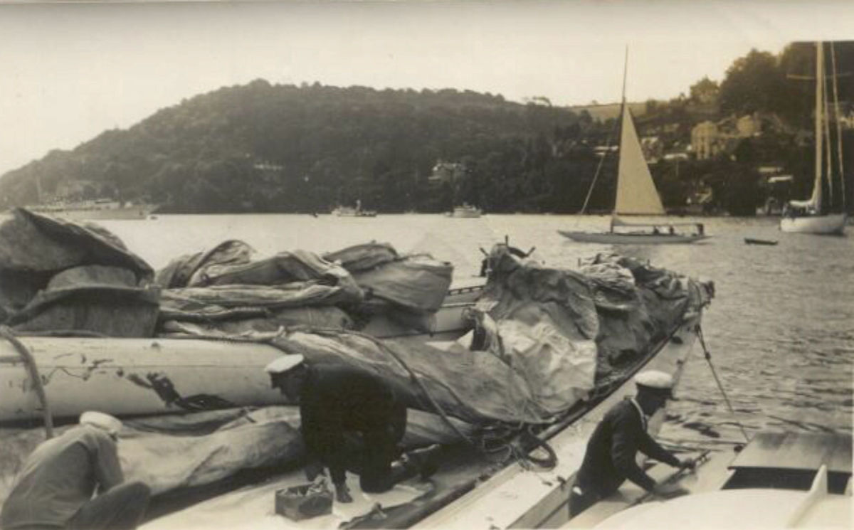 “The expensive yacht Yankee doesn’t look like a yacht anymore, but a total wreck”